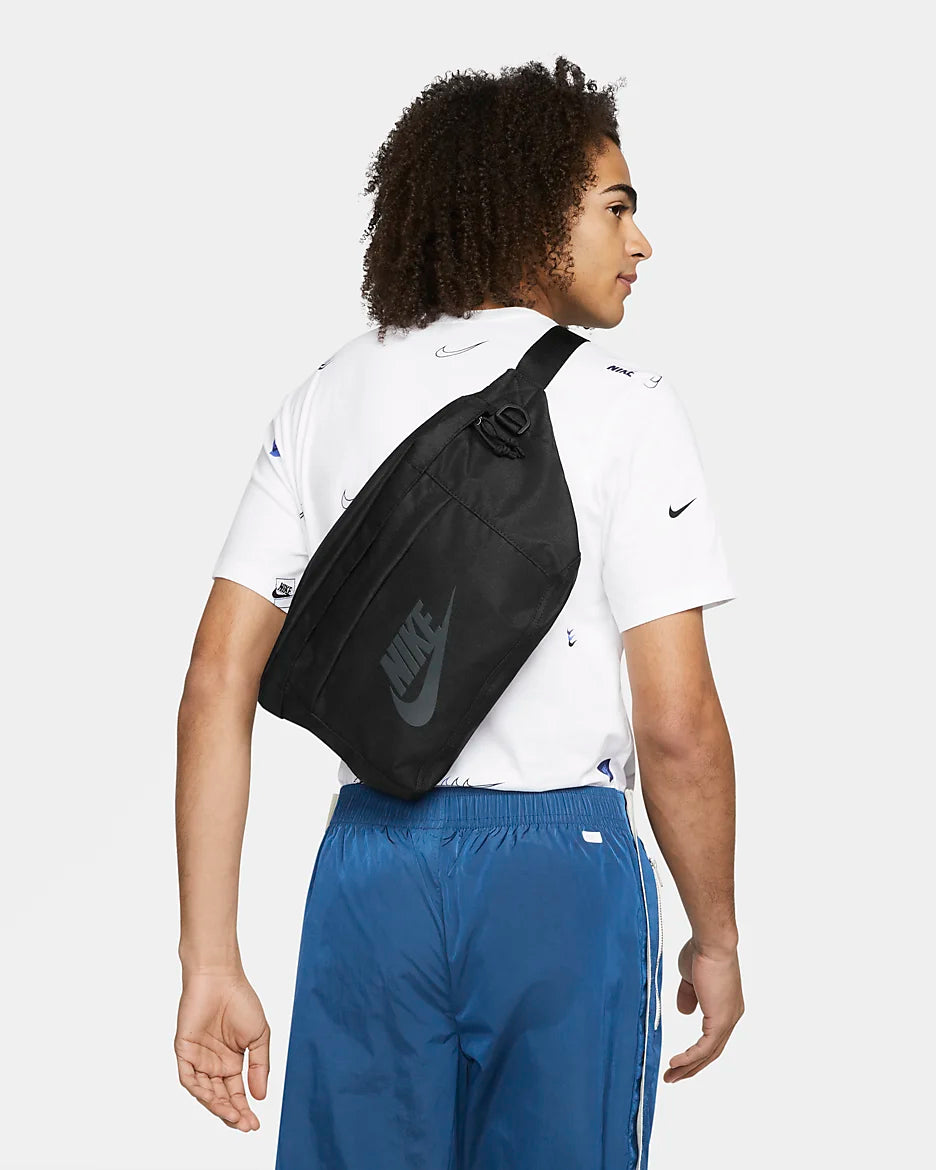 NK TECH HIP PACK