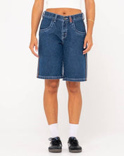 Load image into Gallery viewer, FLIP MOMMY LOW RISE WIDE LEG DENIM SHORT
